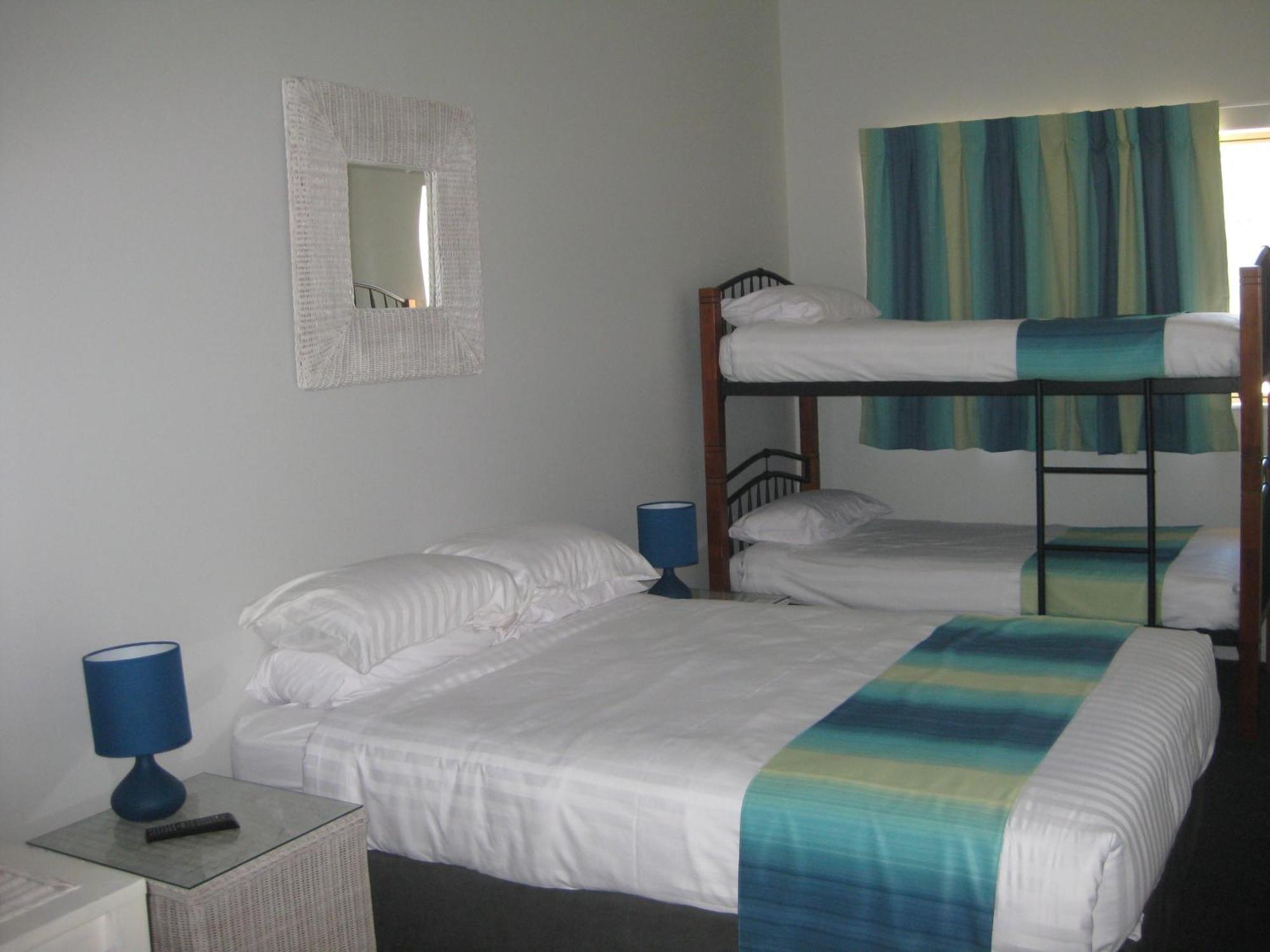 Centrebreak Beach Stay Green Head Экстерьер фото