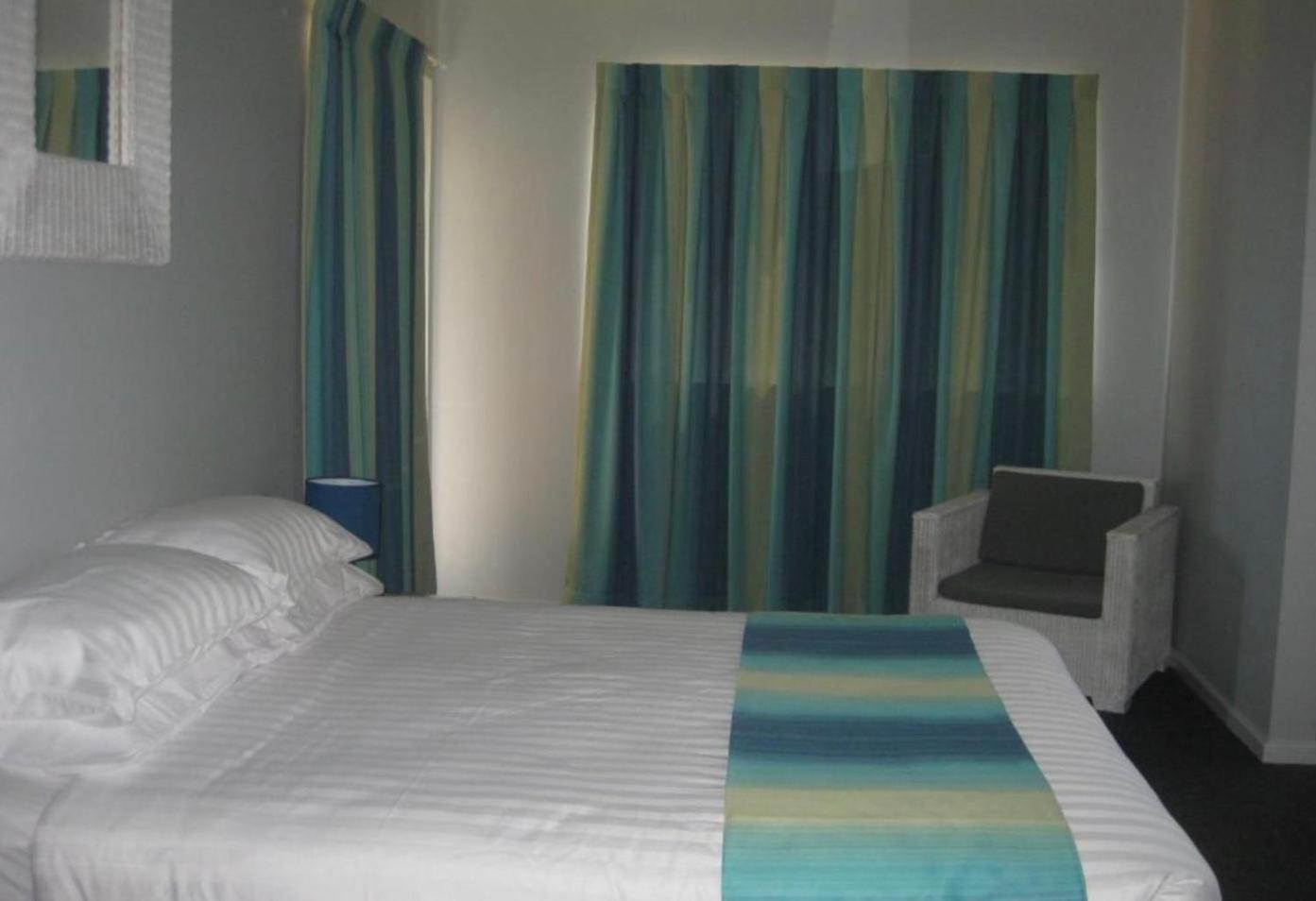 Centrebreak Beach Stay Green Head Экстерьер фото