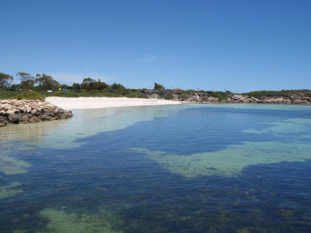 Centrebreak Beach Stay Green Head Экстерьер фото